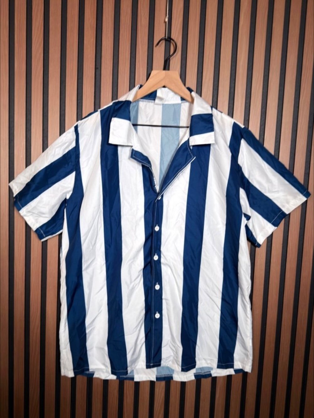 Chicyea Shirt Large Blue White Short Sleeve Relaxed Fit Striped Button Up